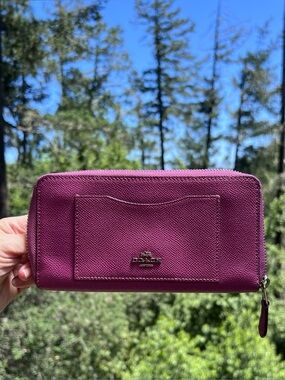 COACH Long Zip-Around Wallet Purple Crossgrain Leather w Gunmetal Hardware